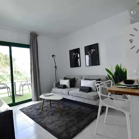 Holyhome 203 * Costa Teguise