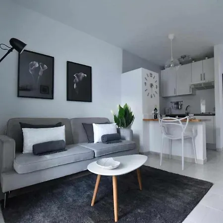 Appartement Holyhome 203 *
